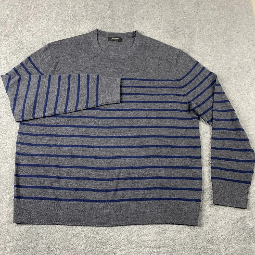 Banana Republic Mens XL Sweater Grey Blue Striped 100% Merino Wool Crewneck